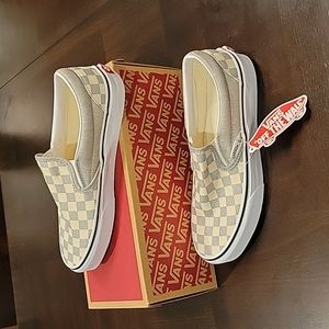 Vans Classic Slip On Shoes in Silver/Cream Size 8.5 women